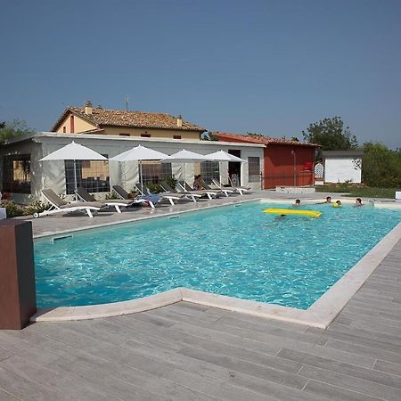 Agriturismo le Capannacce Urbania Exterior foto