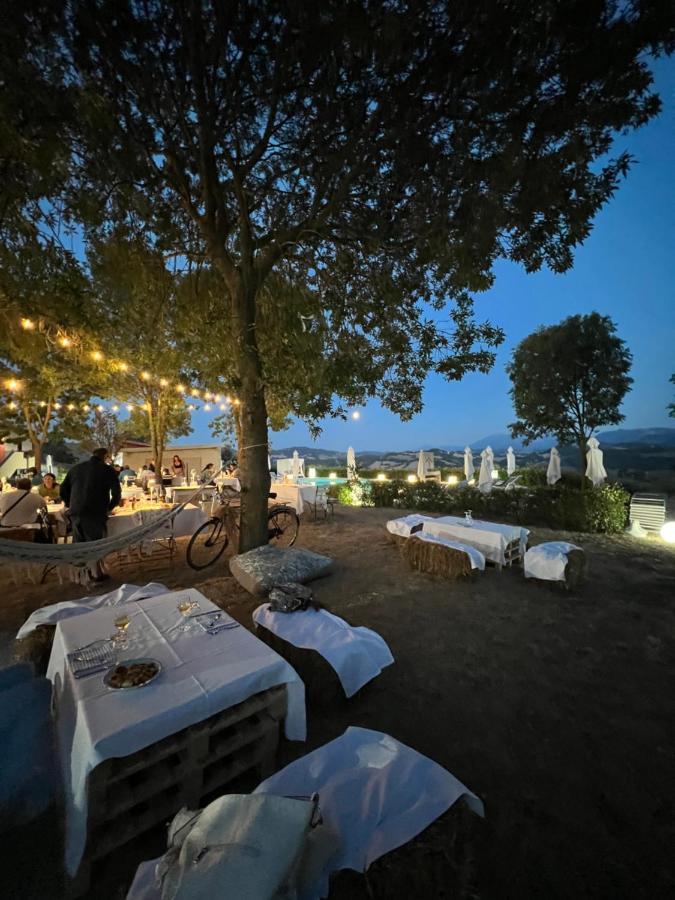 Agriturismo le Capannacce Urbania Exterior foto