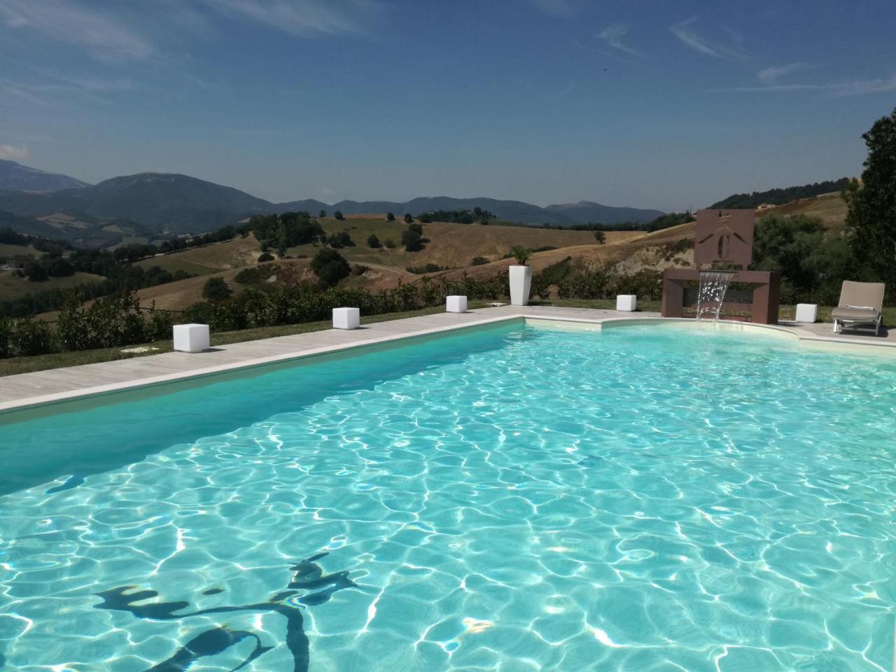 Agriturismo le Capannacce Urbania Exterior foto